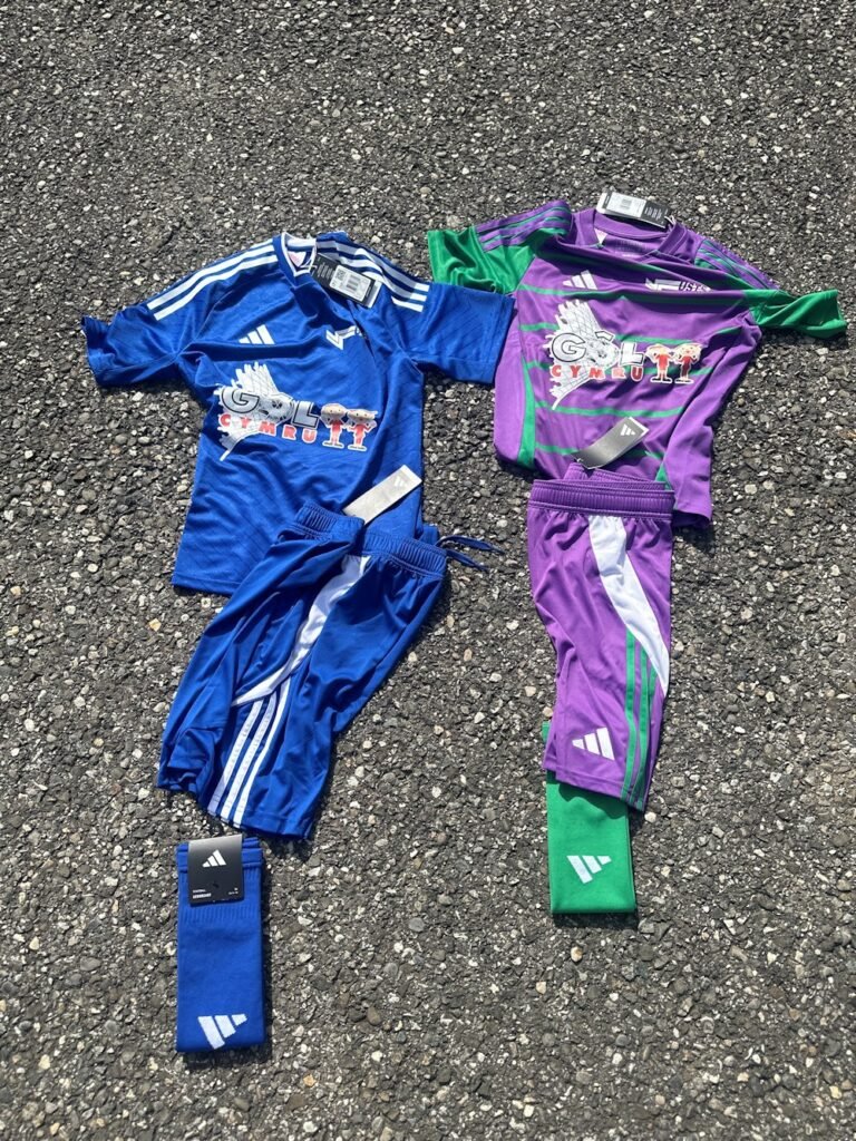 Image: Gôl's kit donation